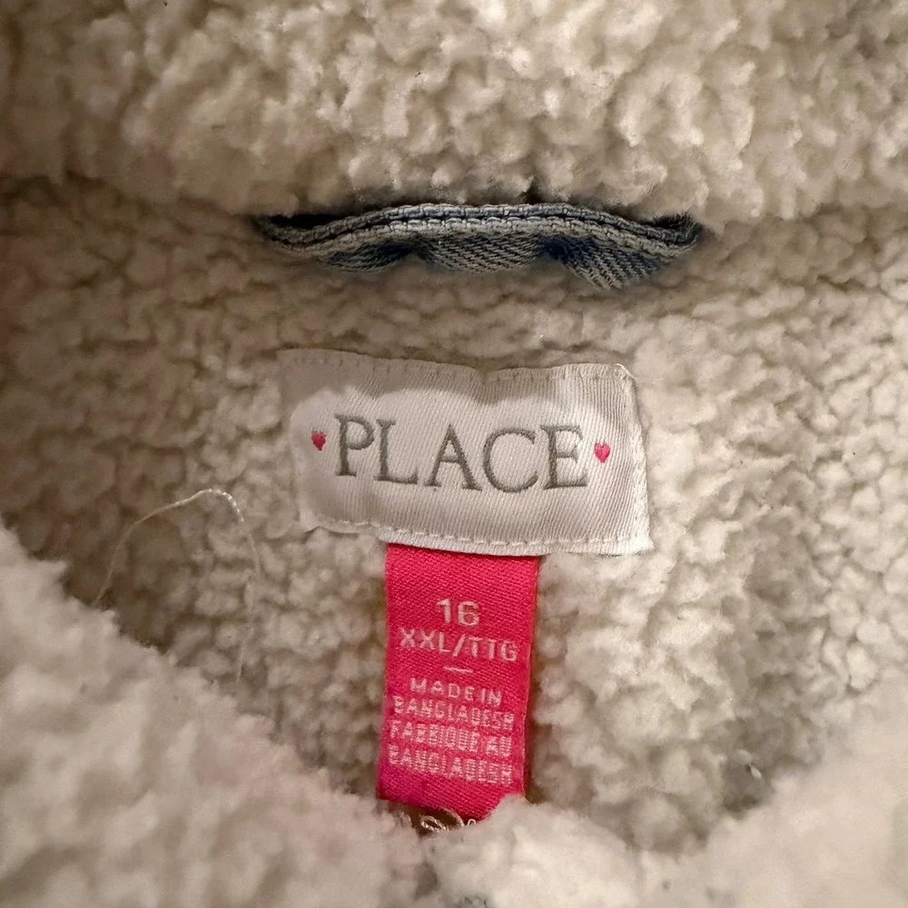 The Childrens Place Girls Distressed Sherpa Lined Denim Jacket Light Wash XXL 16